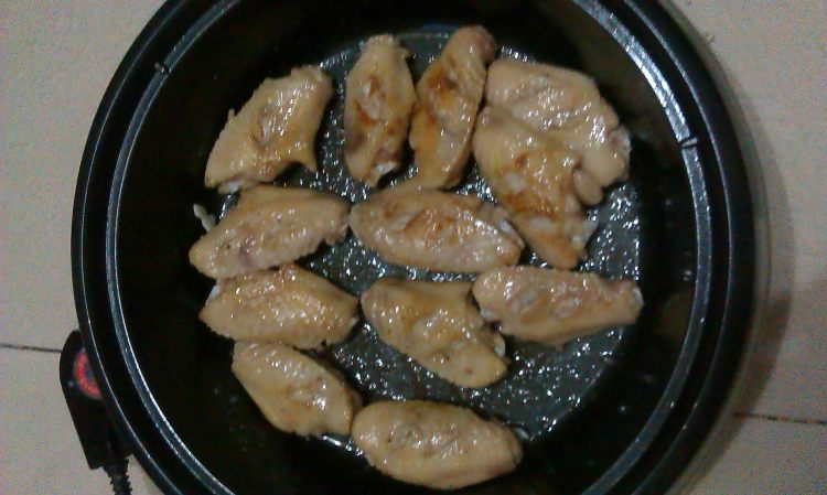 蒜香煎鸡翅步骤4