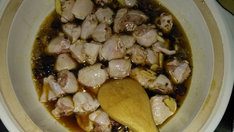 什锦鸡翅煲步骤5