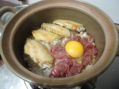 鸡翅腊肠煲仔饭步骤7