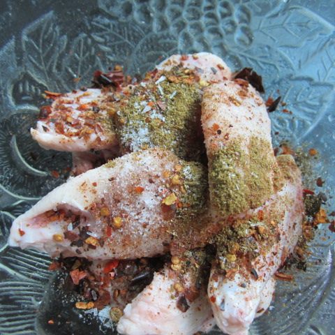 油煎鸡翅步骤2