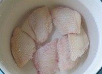 土豆咖喱鸡翅步骤2