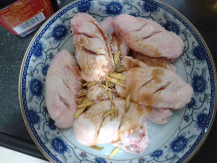 荷兰豆炒鸡翅步骤3