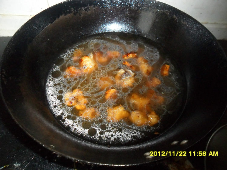 土豆荸荠烧鸡翅步骤6