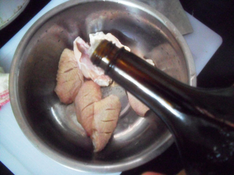 电饭锅烤鸡翅步骤4
