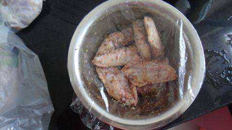 越越独家制作锡纸鸡翅步骤3