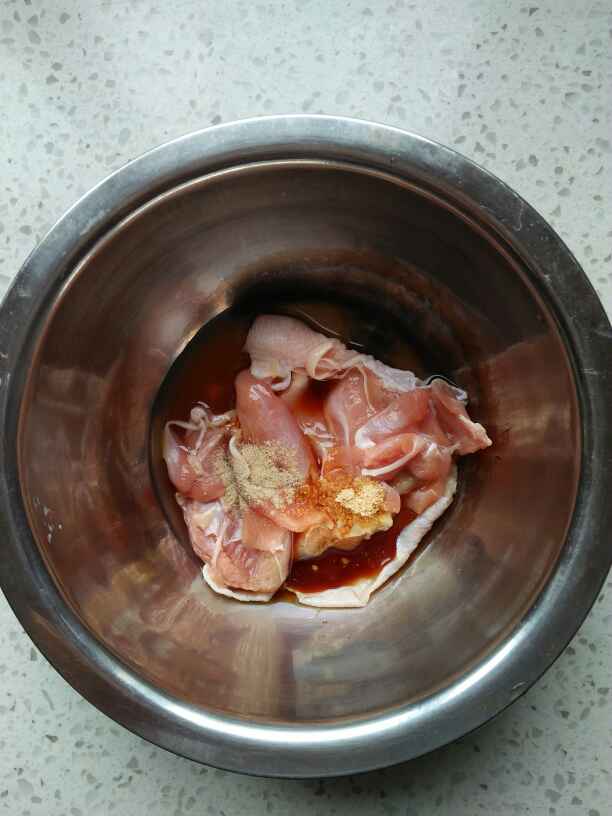 香烤无骨鸡腿步骤2