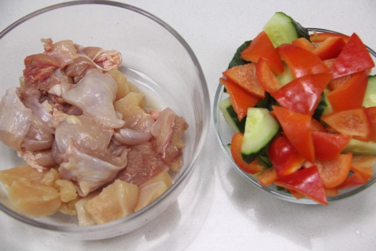 鸡腿杂蔬串步骤2