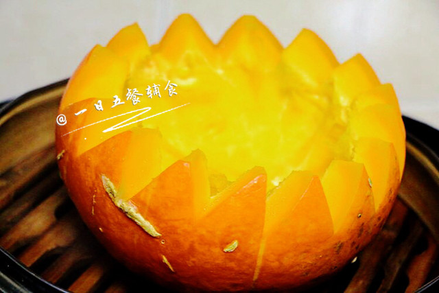 南瓜蒸香菇鸡肉步骤3