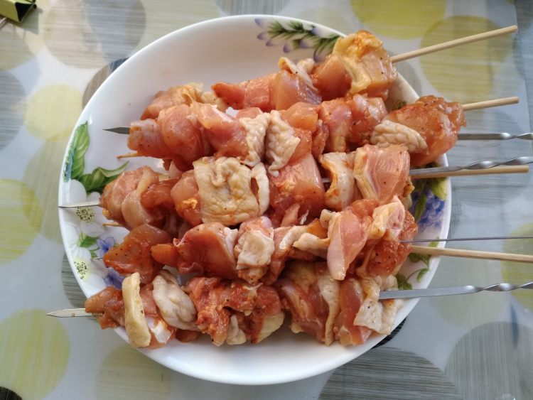 铁板奥尔良鸡肉串步骤3