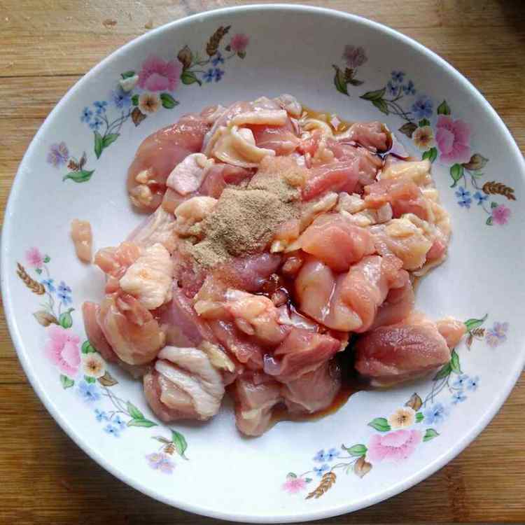 芦笋鸡肉披萨步骤3