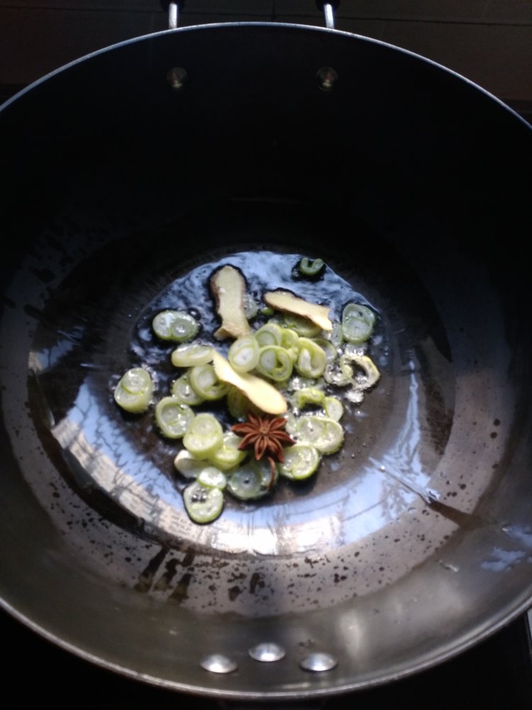 辣炒鸡腿土豆步骤4