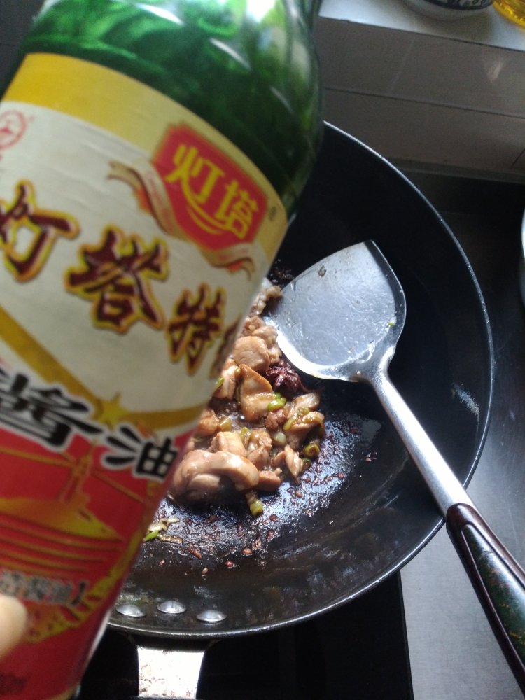 辣炒鸡腿土豆步骤6
