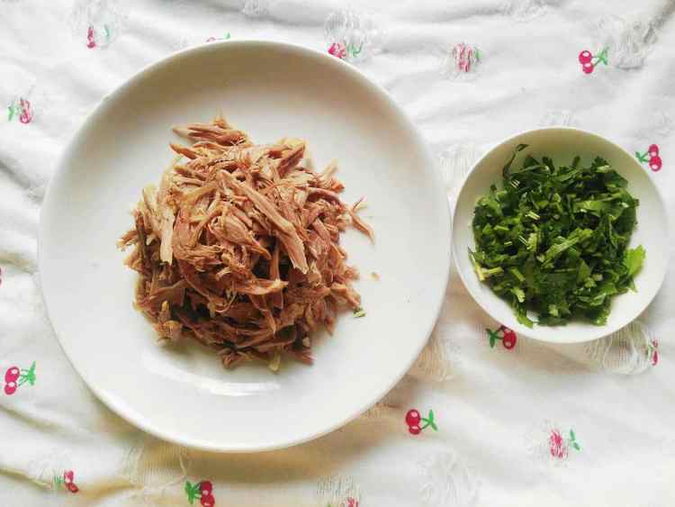 手撕鸡腿肉步骤6
