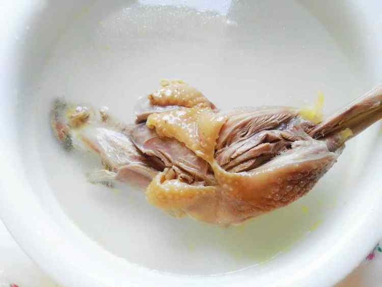 手撕鸡腿肉步骤5