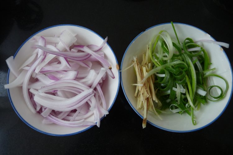 香葱鸡腿步骤7