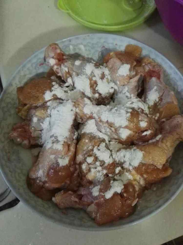 椒盐炸鸡腿步骤3