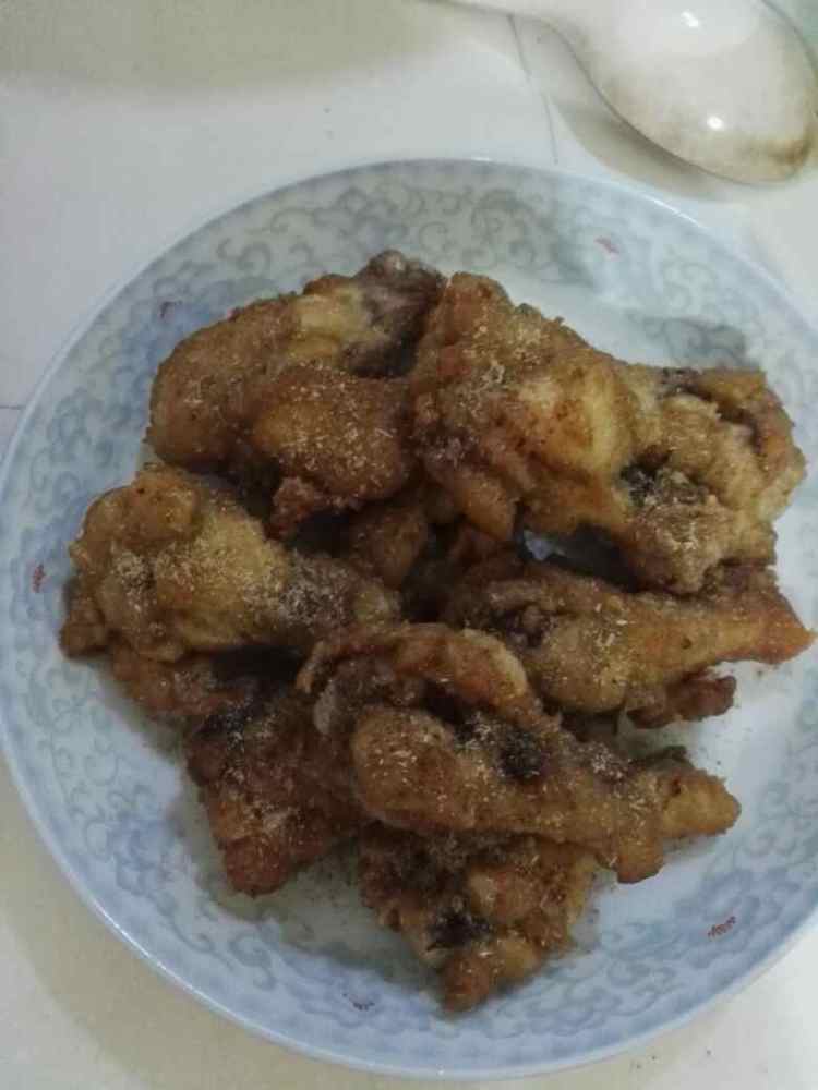 椒盐炸鸡腿步骤7