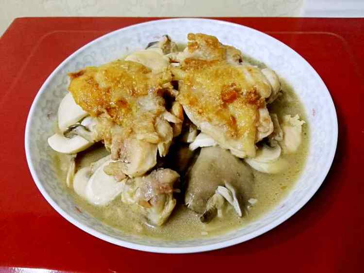 干煎鸡腿炒菇步骤10