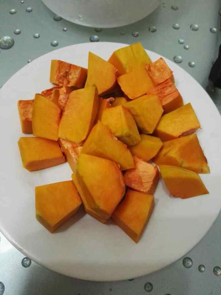 腊肠南瓜饭步骤1