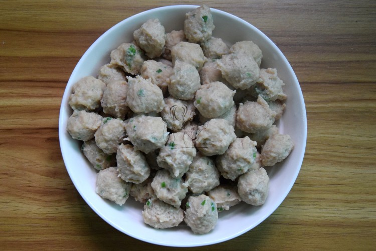 沙茶酱鸡肉丸子步骤5