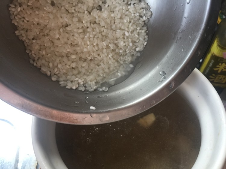 洋葱鸡腿粥步骤9