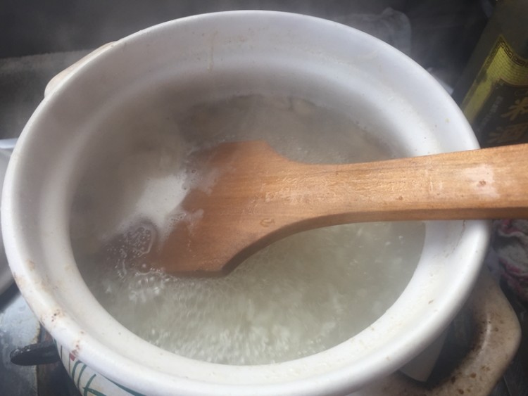 洋葱鸡腿粥步骤10