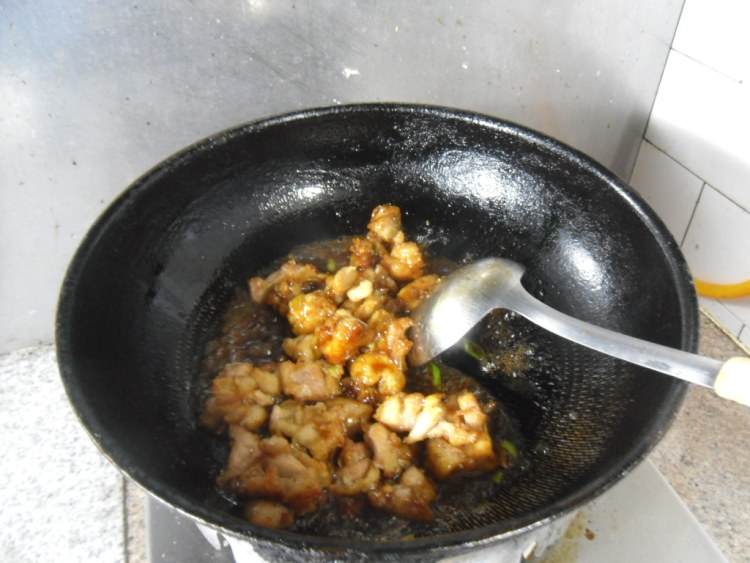 酱香鸡丁步骤11