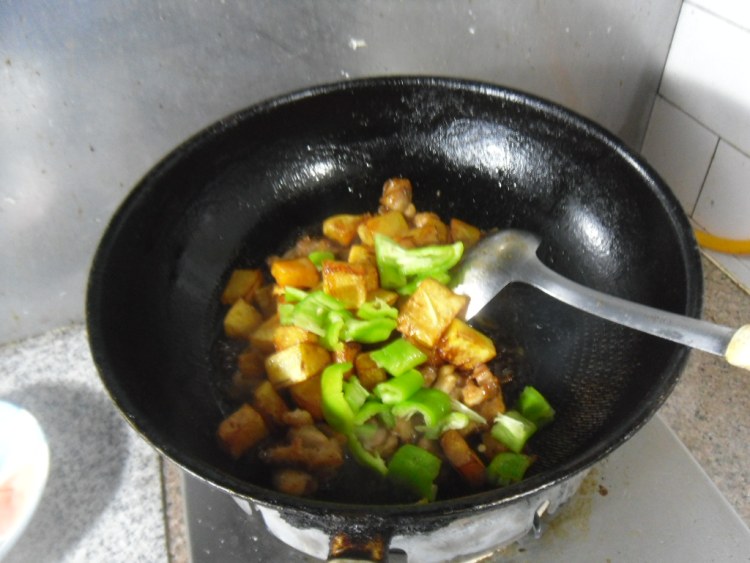 酱香鸡丁步骤12