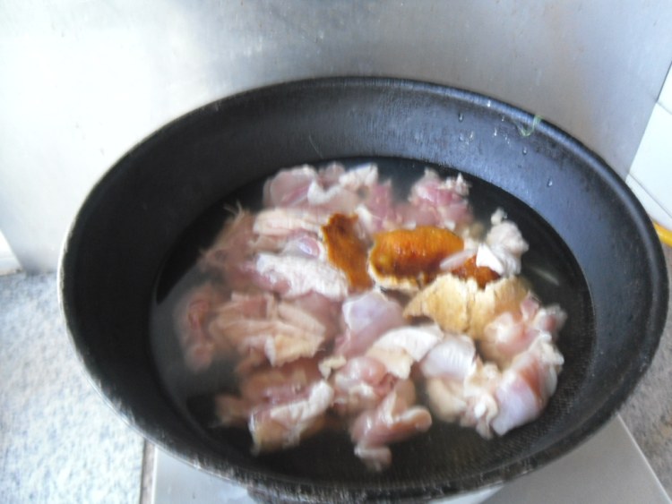 鸡腿炖蘑菇步骤4