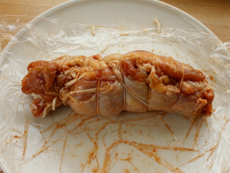 鸡腿包饭卷步骤6