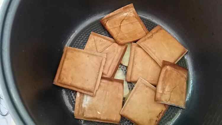 电饭锅版米酒鸡腿步骤15
