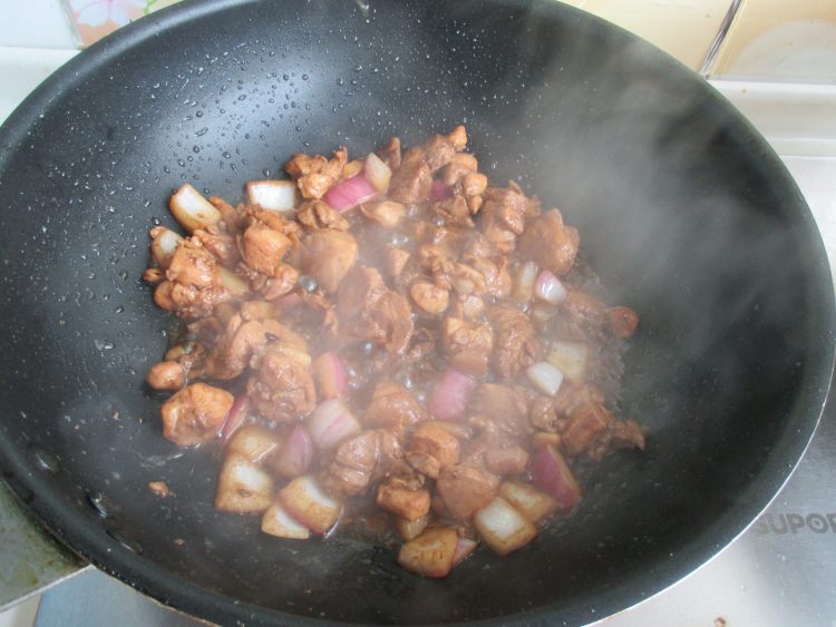 孜然炒鸡步骤9