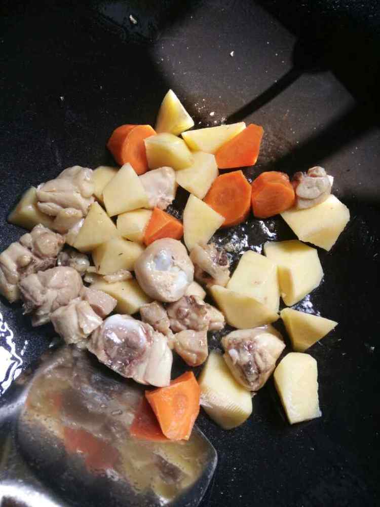咖喱鸡腿饭~儿童版步骤4