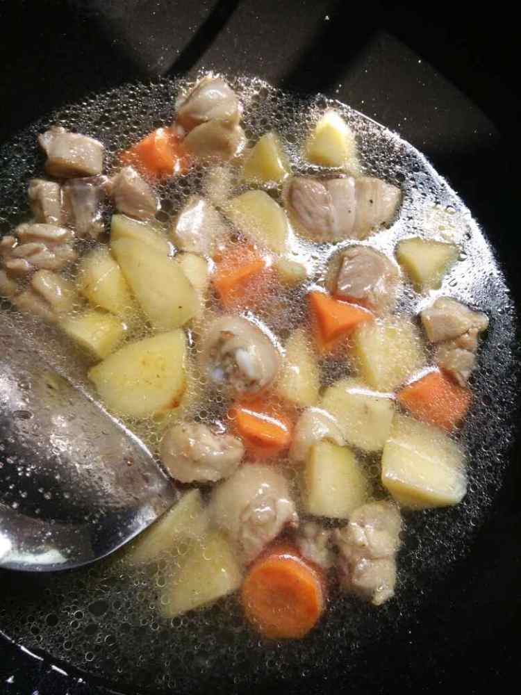 咖喱鸡腿饭~儿童版步骤5