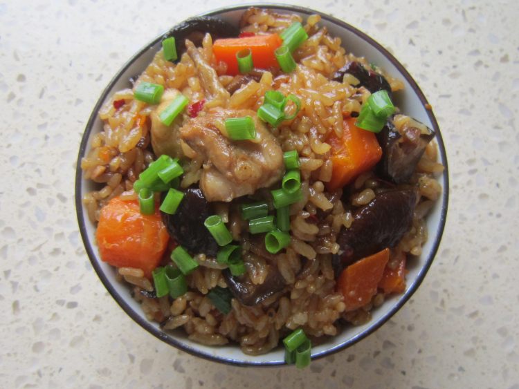 香菇鸡腿焖饭步骤16