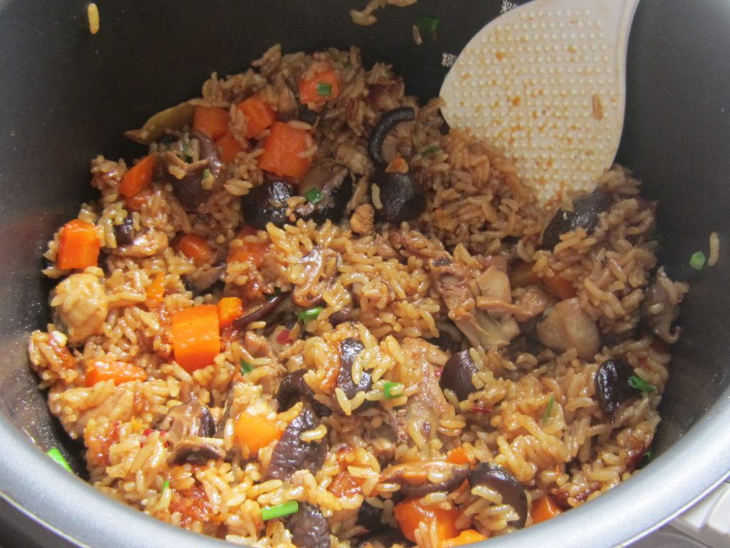 香菇鸡腿焖饭步骤15