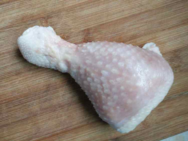 土豆炖鸡腿步骤1