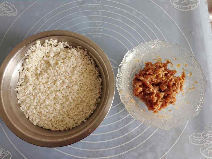 清蒸糯米鸡肉丸步骤5