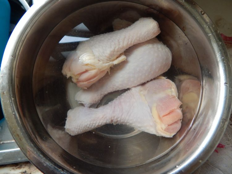 葱油鸡腿#新鲜从这里步骤1
