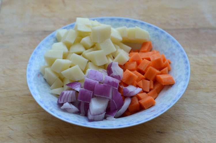 咖喱鸡肉焖饭#新鲜从步骤1