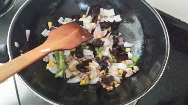 鸡腿烩饭步骤11