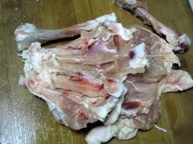 小炒鸡腿肉#多效护理步骤1