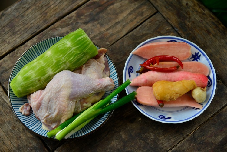泡菜鸡丁步骤1