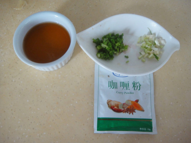 咖喱鸡块盖浇饭步骤2