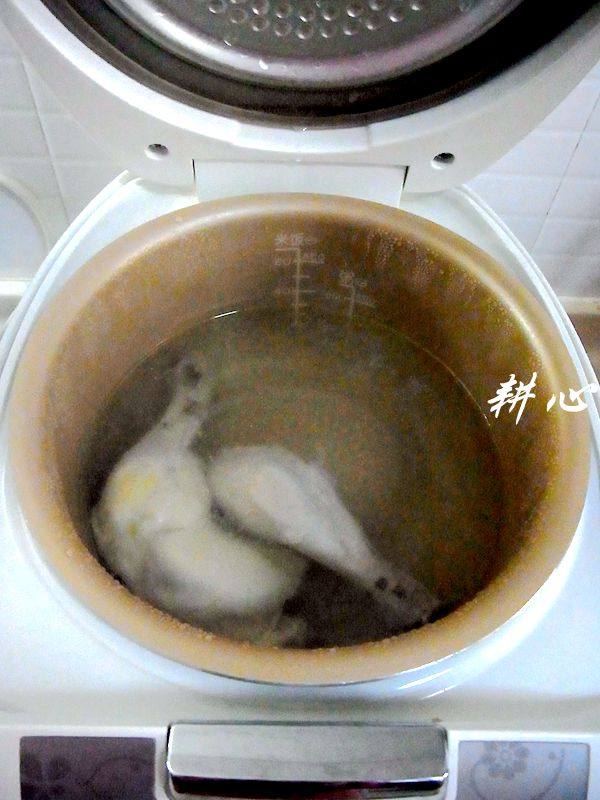 西兰花萝卜鸡汤步骤8