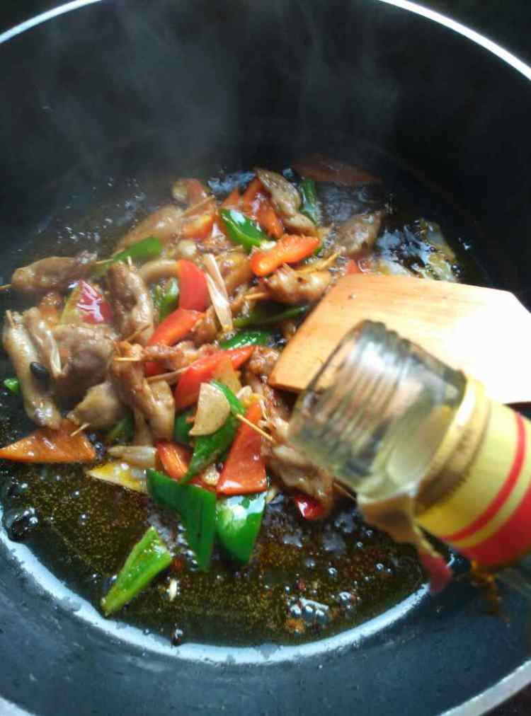 老干妈风味鸡步骤11