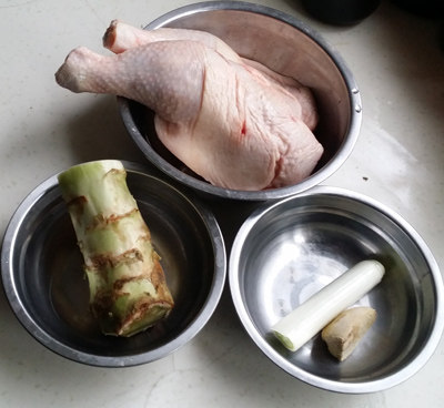 烧汁鸡块步骤1