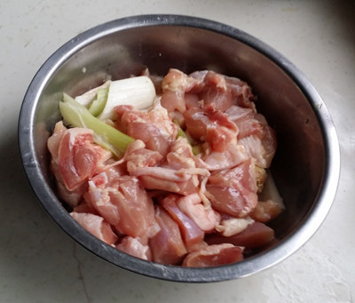烧汁鸡块步骤2