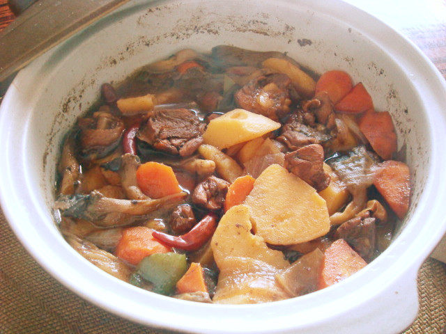 砂锅鸡腿炖萝卜土豆平步骤12