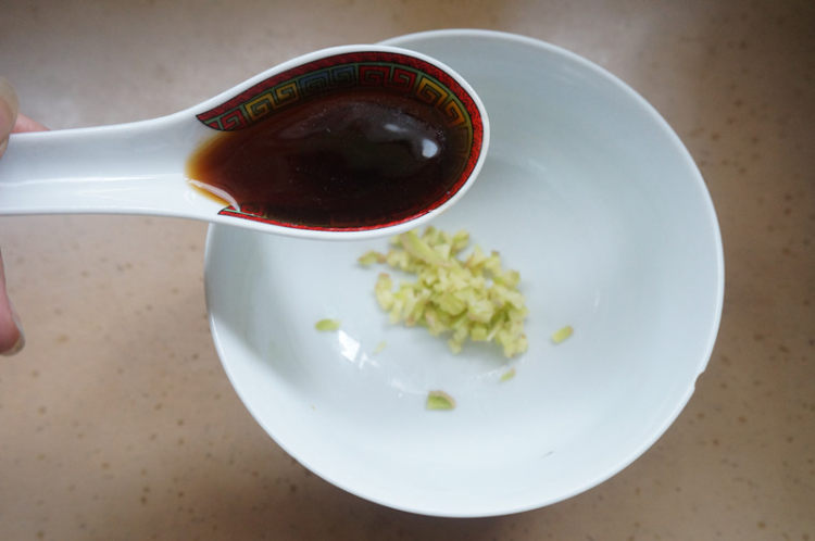 香脆炸鸡腿步骤3